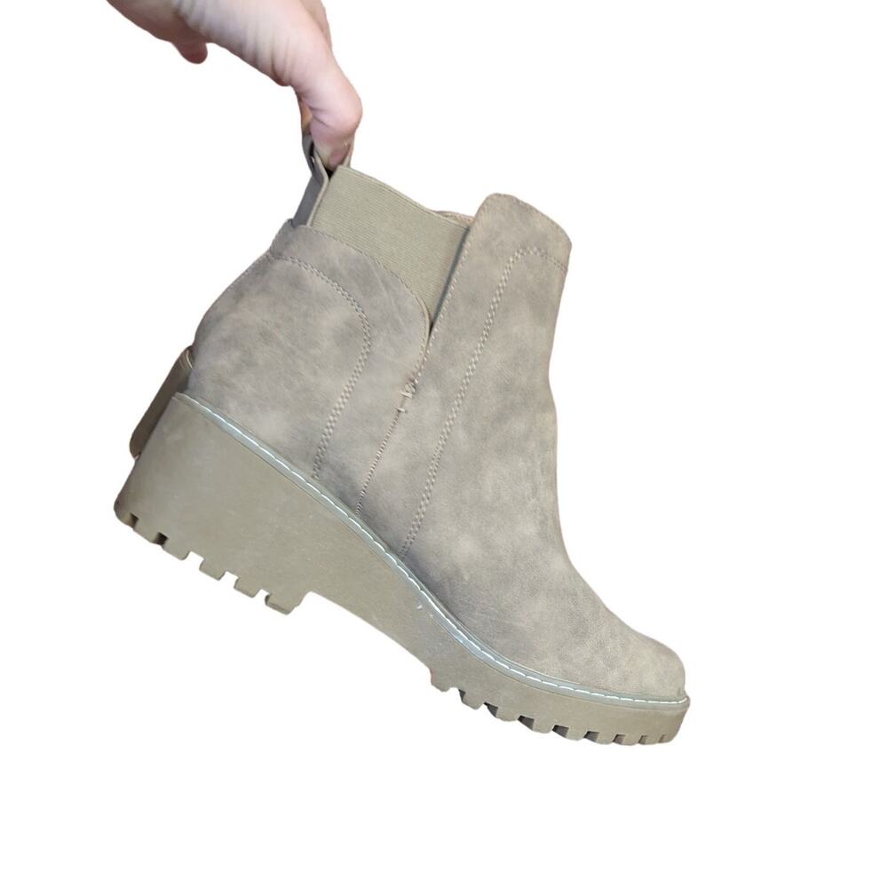 Dolce Vita Slip On Rancher Ankle Chelsea Boot Size 11